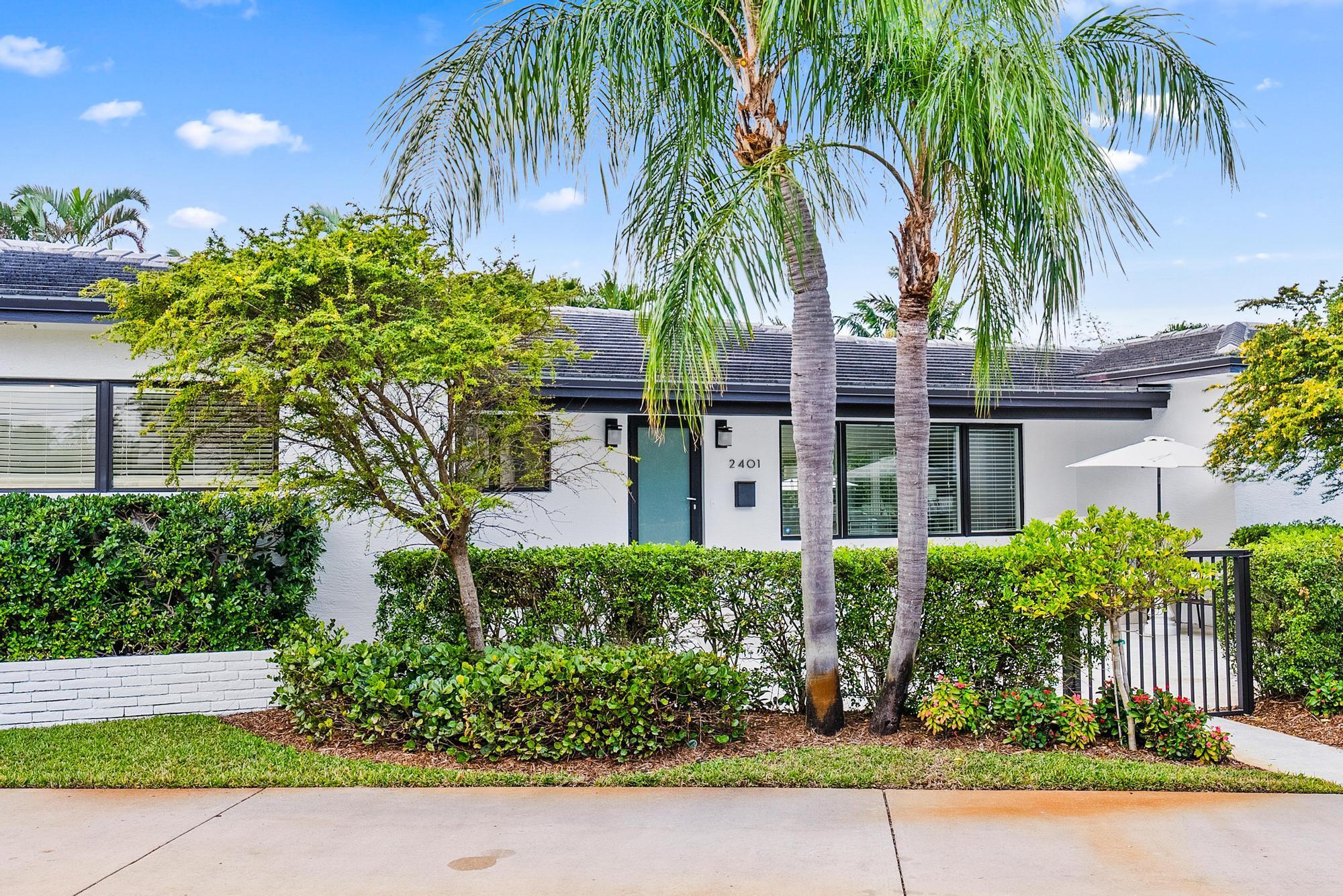 2401 N Lakeside Drive