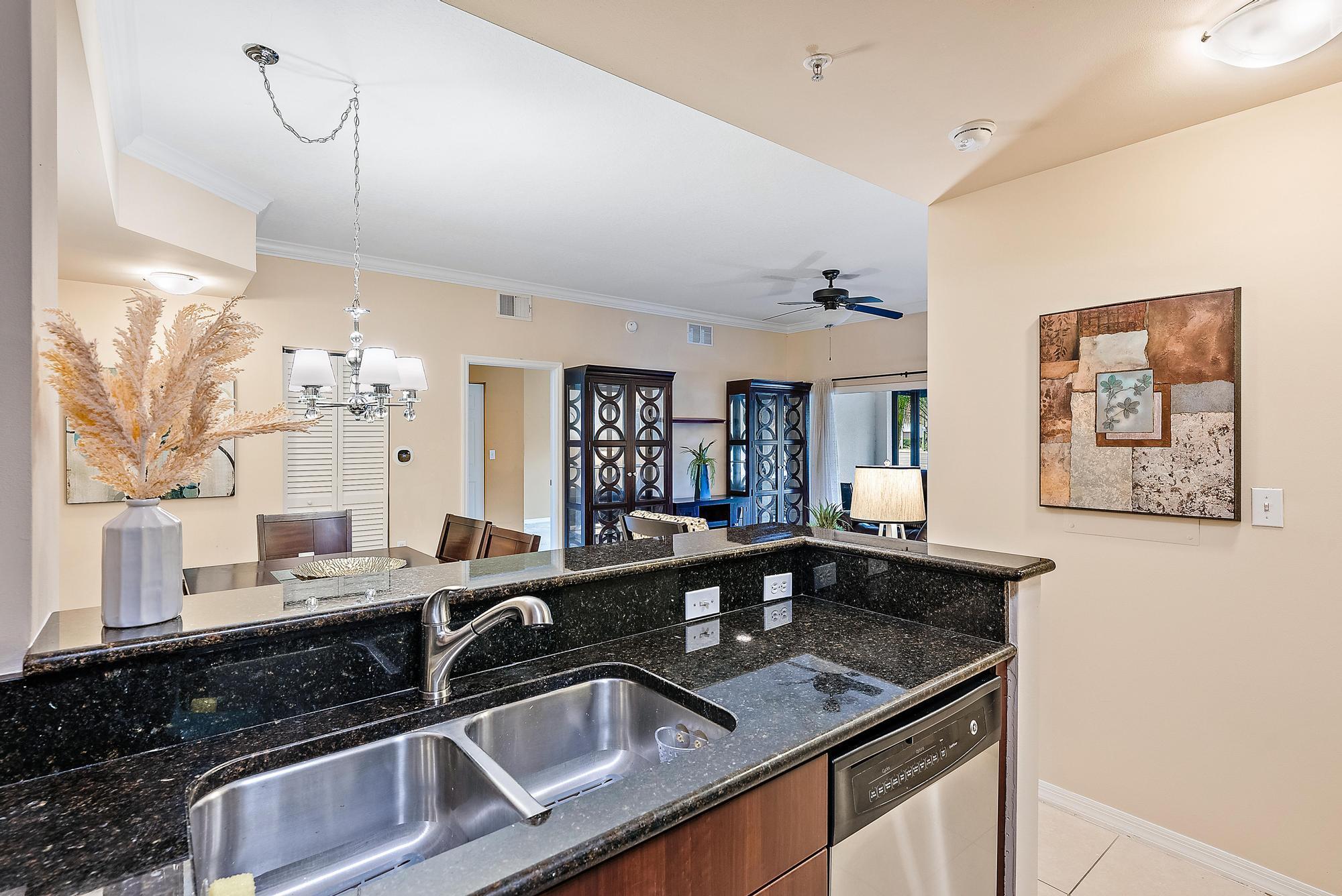 4907 Midtown Lane Unit: 1115