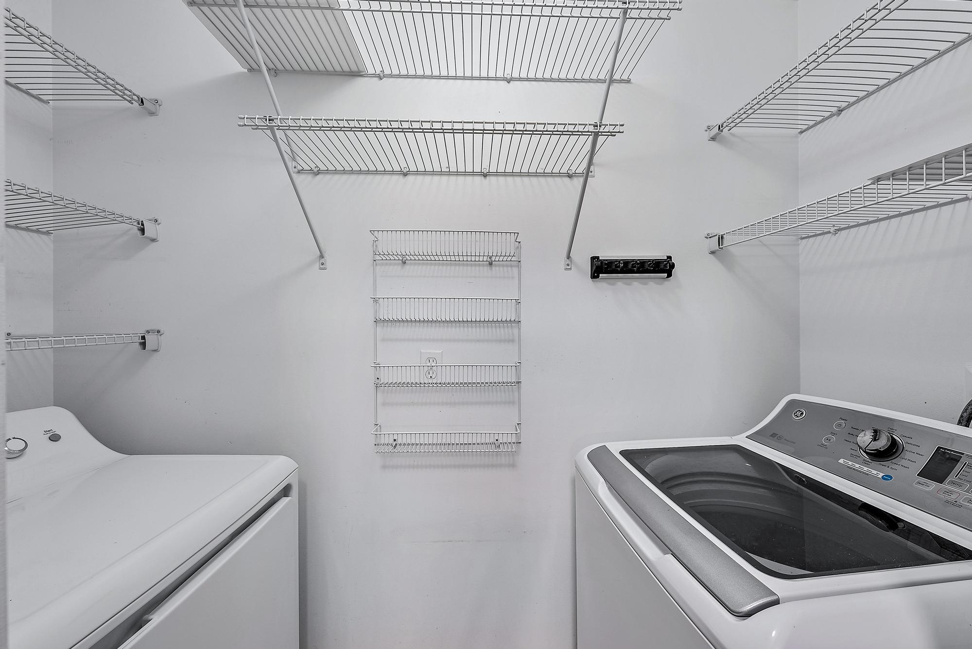 4907 Midtown Lane Unit: 1115