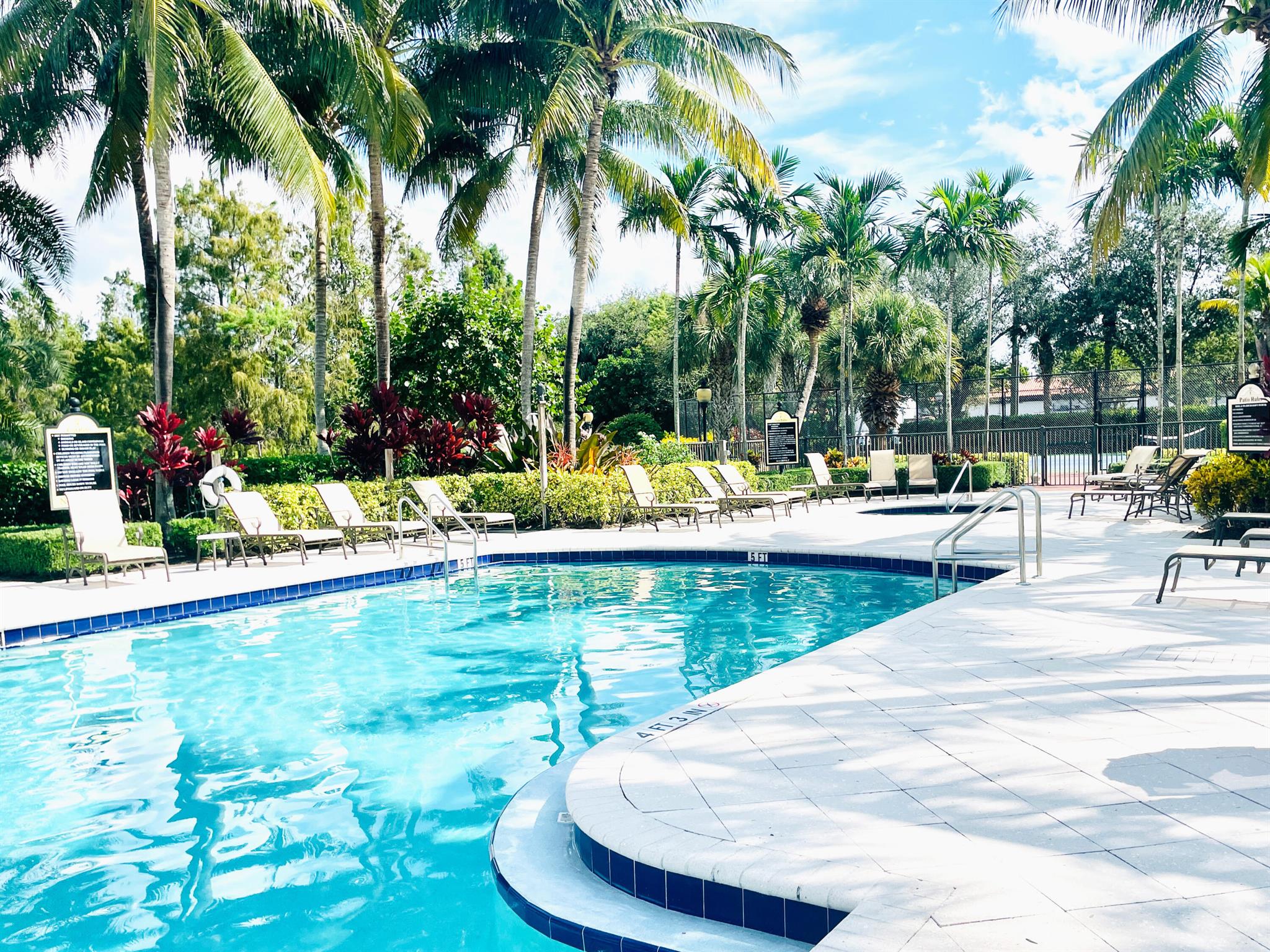 4907 Midtown Lane Unit: 1115