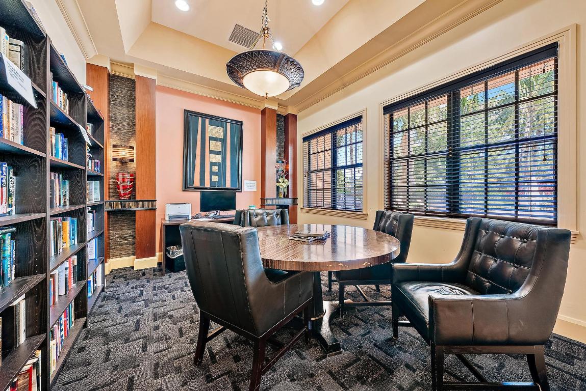 4907 Midtown Lane Unit: 1115