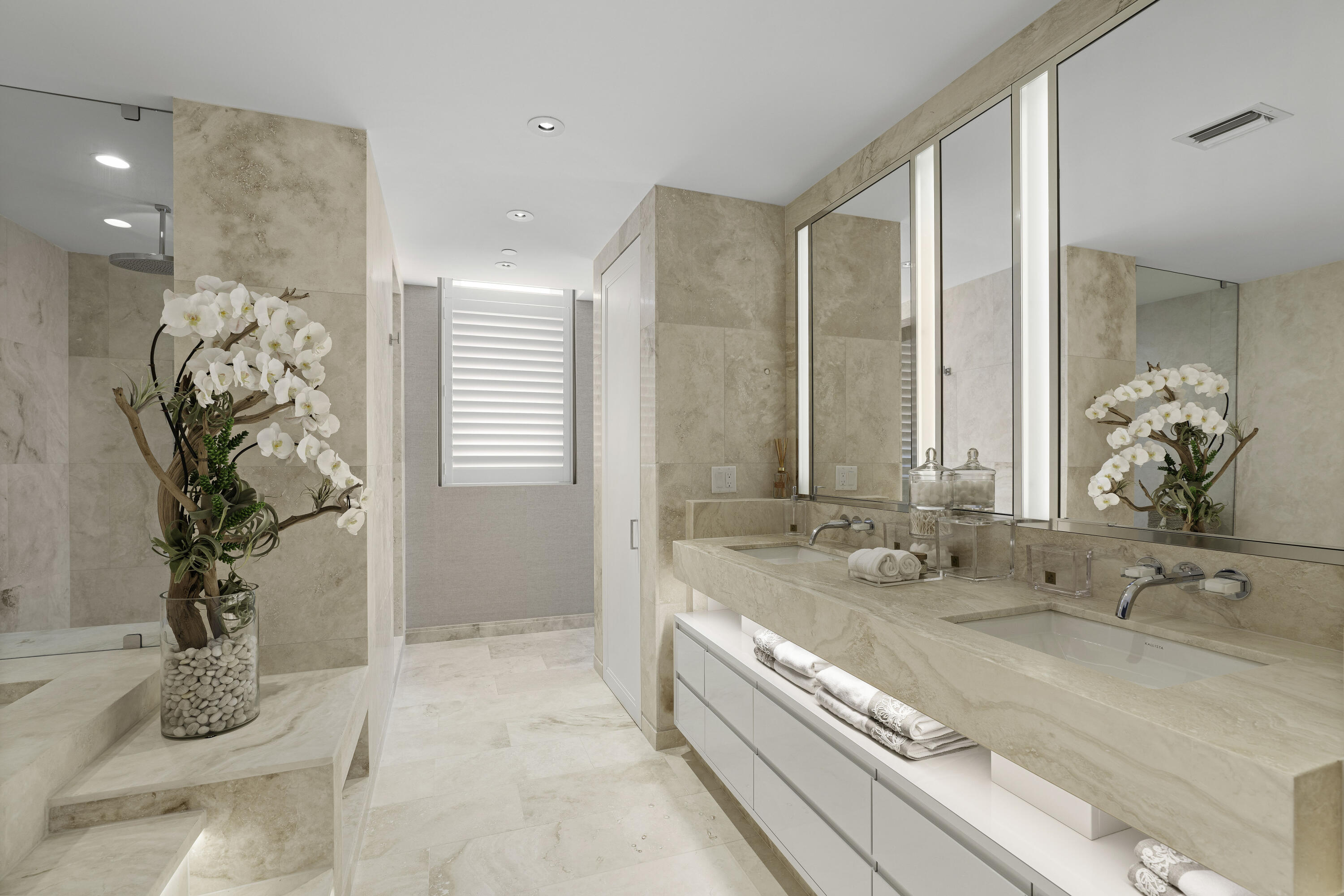 3550 S Ocean Boulevard Unit: 6d