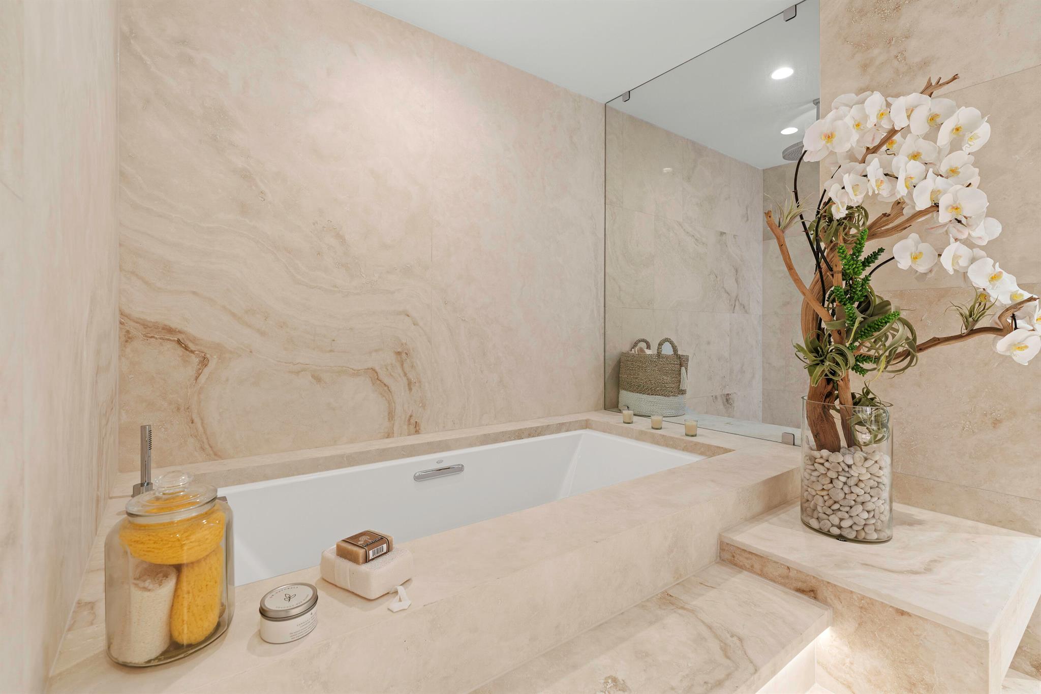 3550 S Ocean Boulevard Unit: 6d