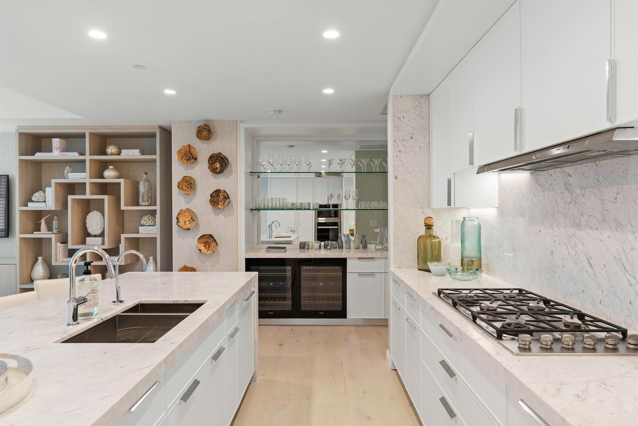 3550 S Ocean Boulevard Unit: 6d