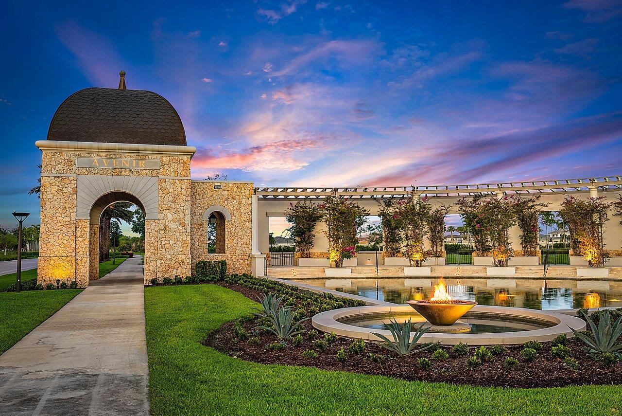 9158 Crestview Circle