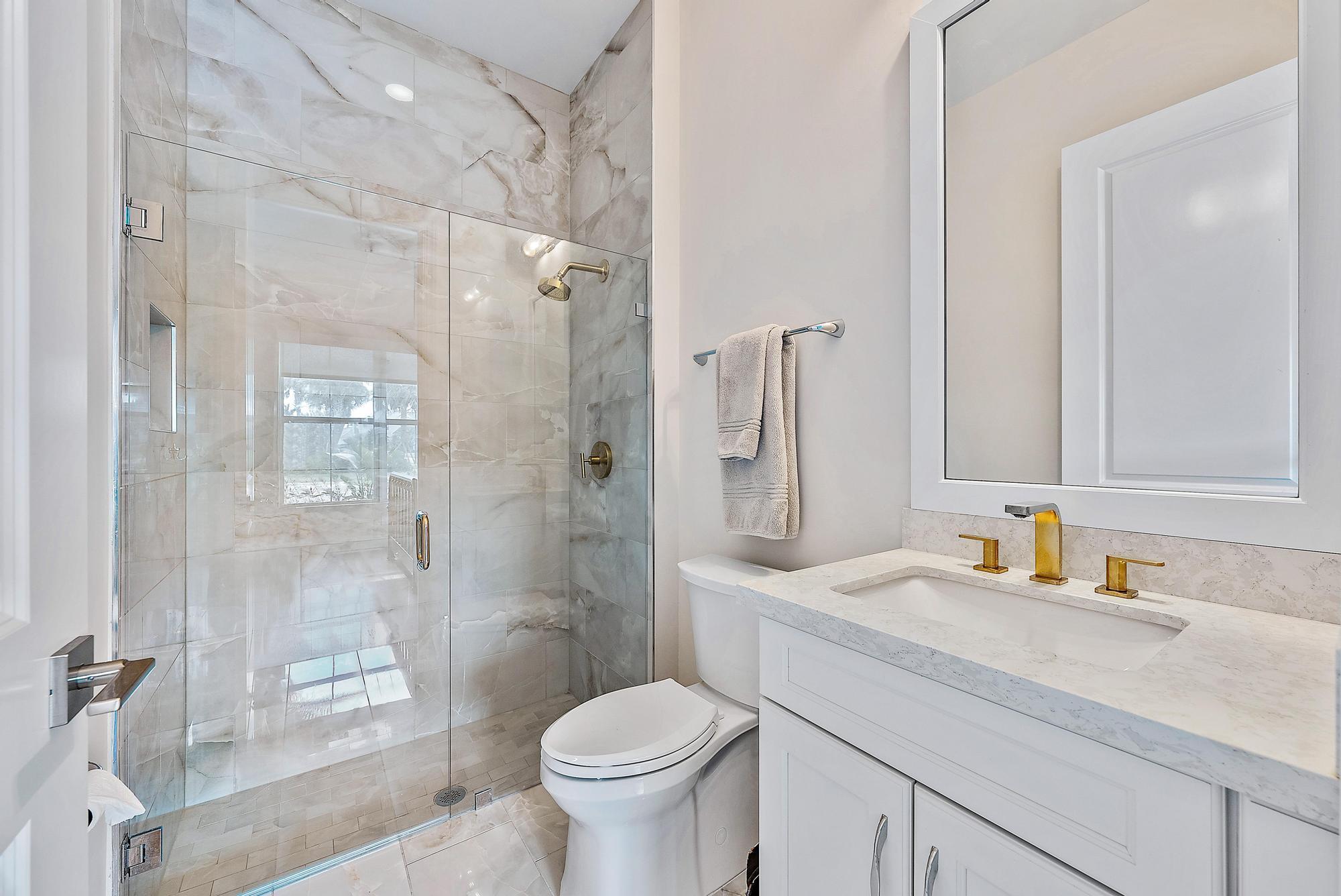 9158 Crestview Circle