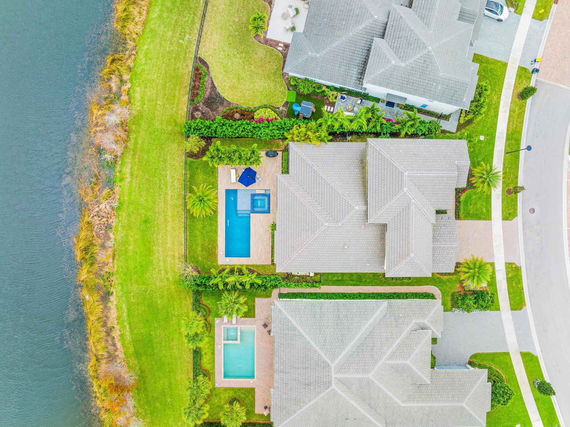 9158 Crestview Circle