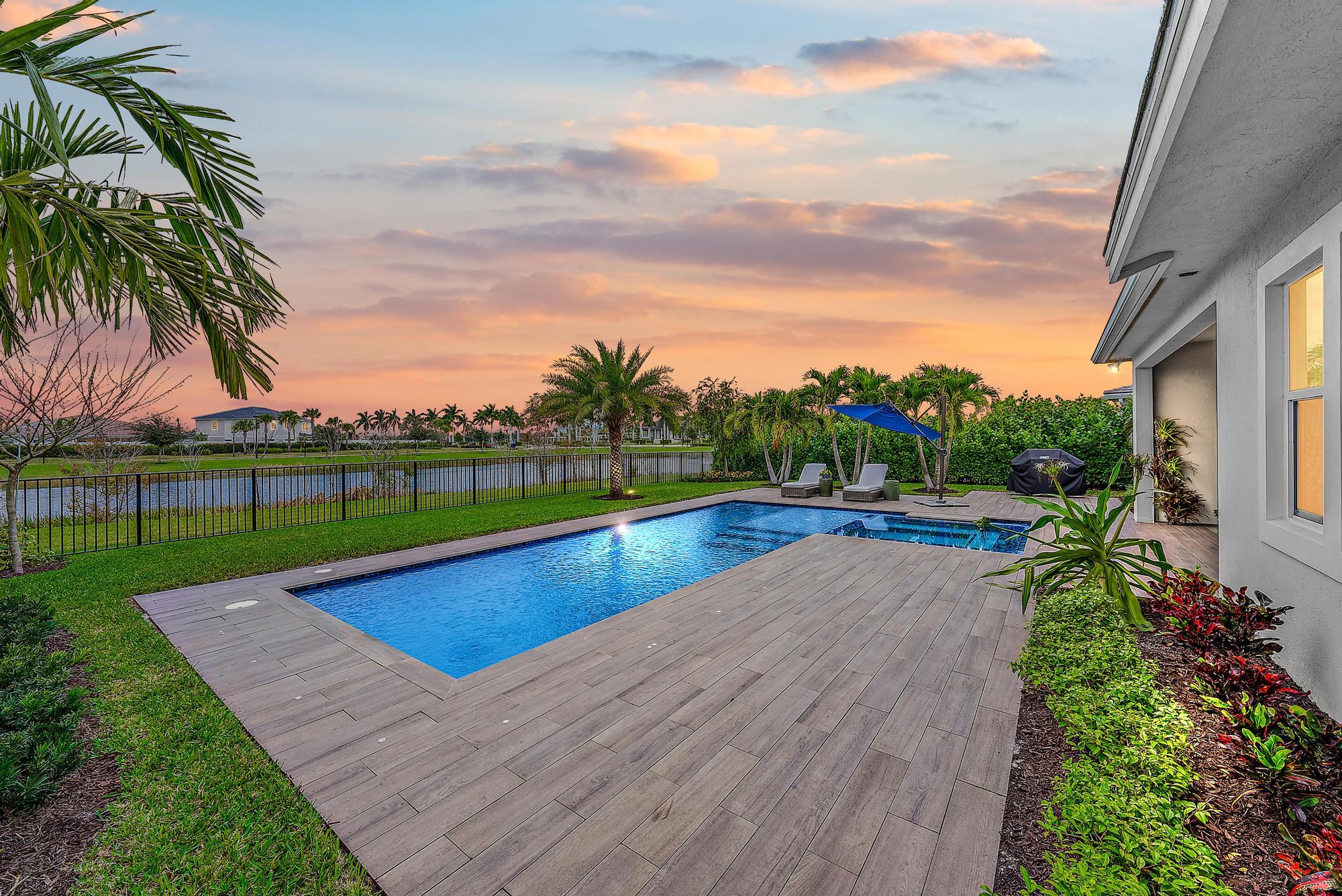 9158 Crestview Circle