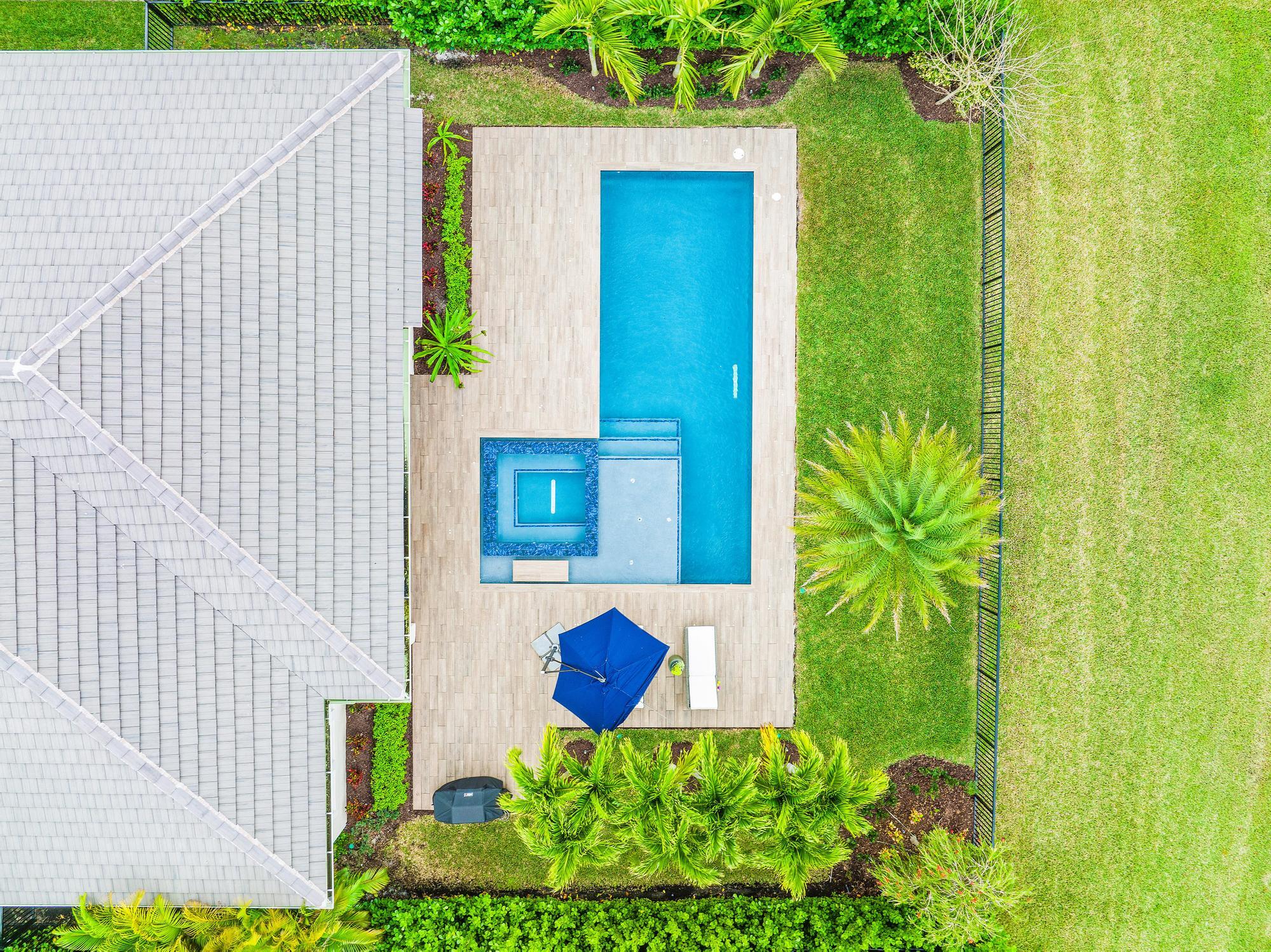 9158 Crestview Circle