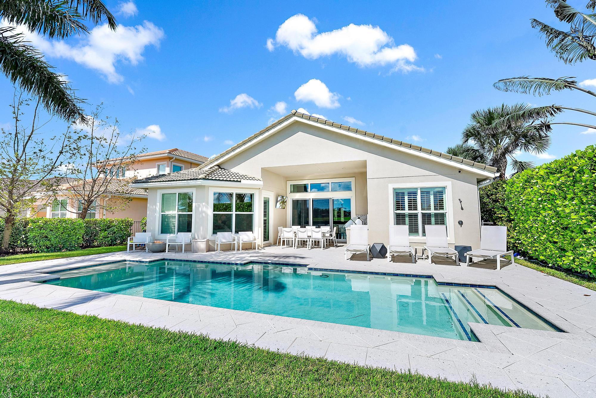 517 Carrara Court