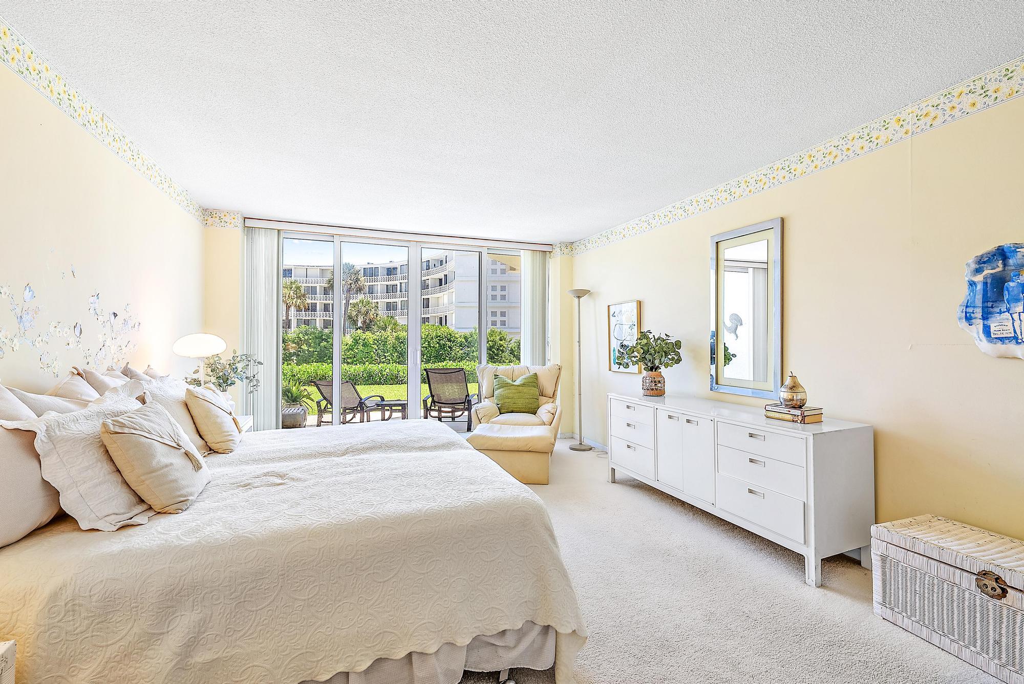 2773 S Ocean Boulevard 115