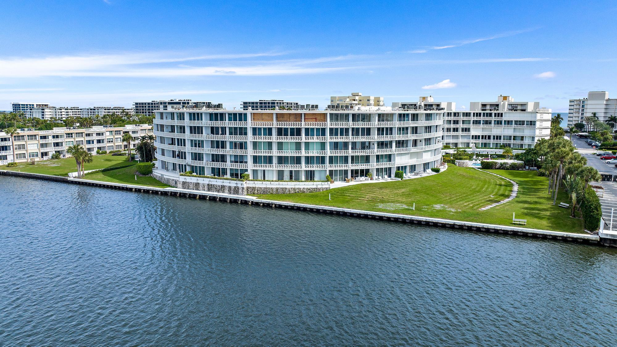 2760 S Ocean Boulevard 206