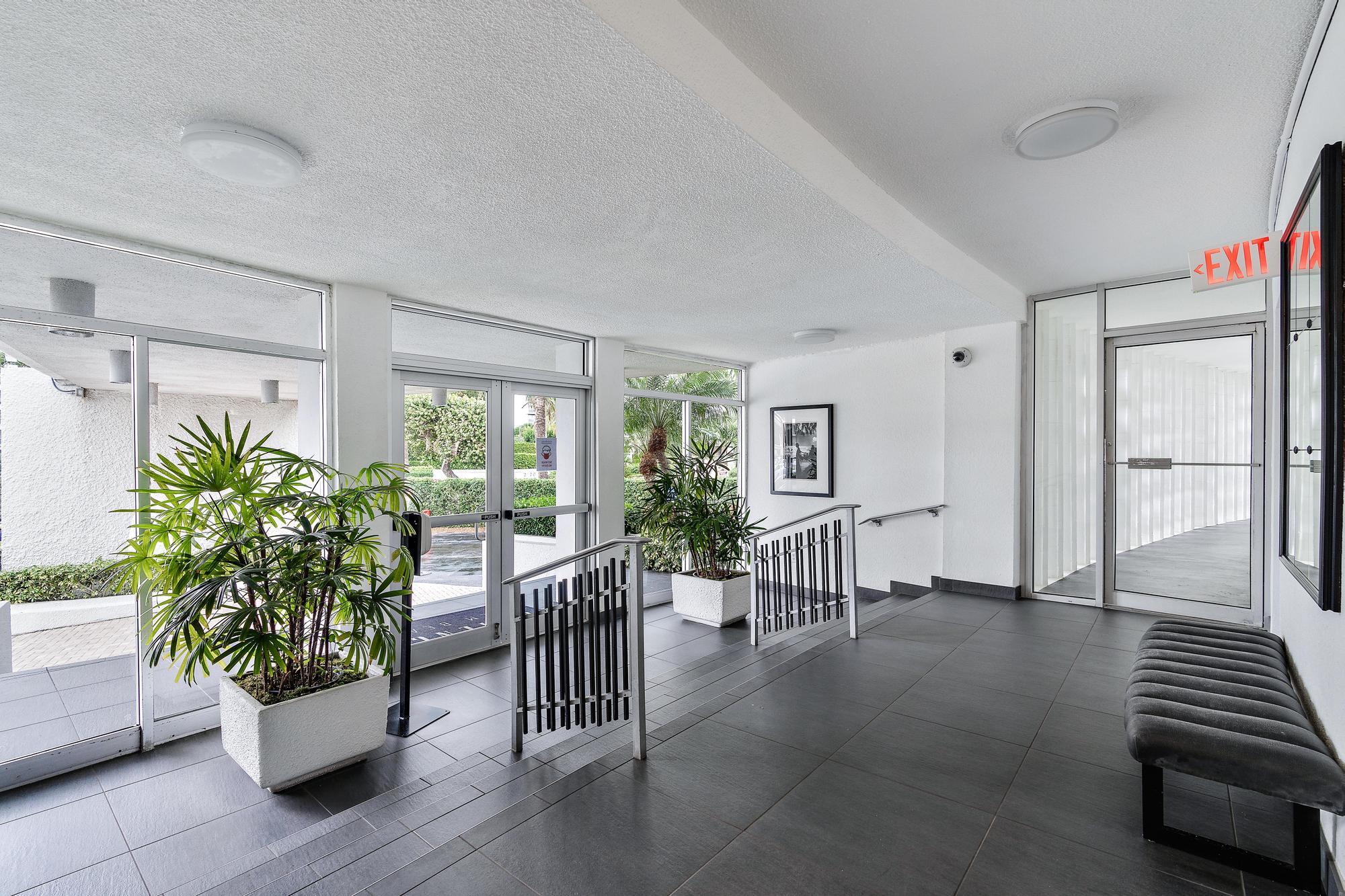 2760 S Ocean Boulevard 206