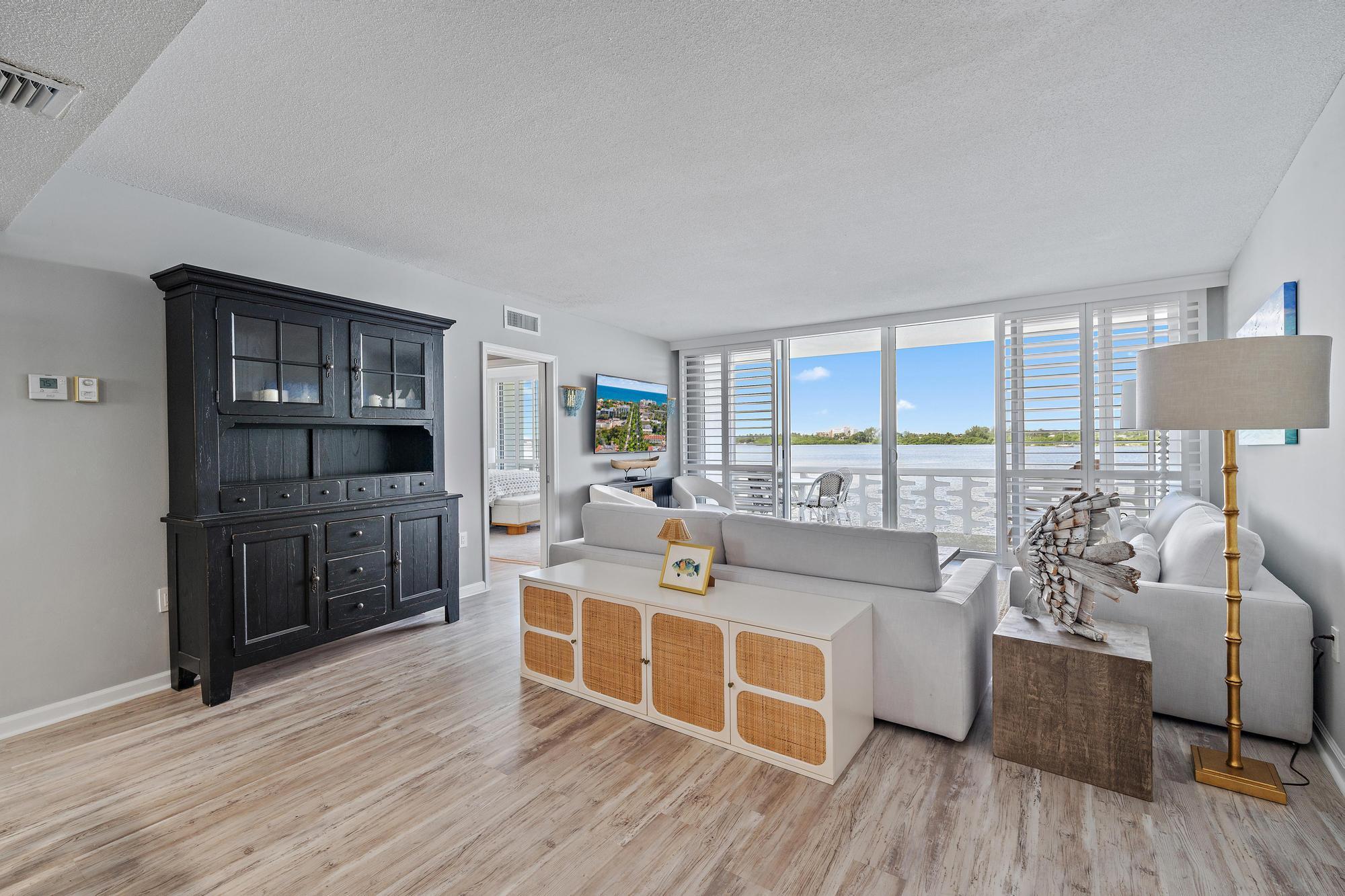 2760 S Ocean Boulevard 206