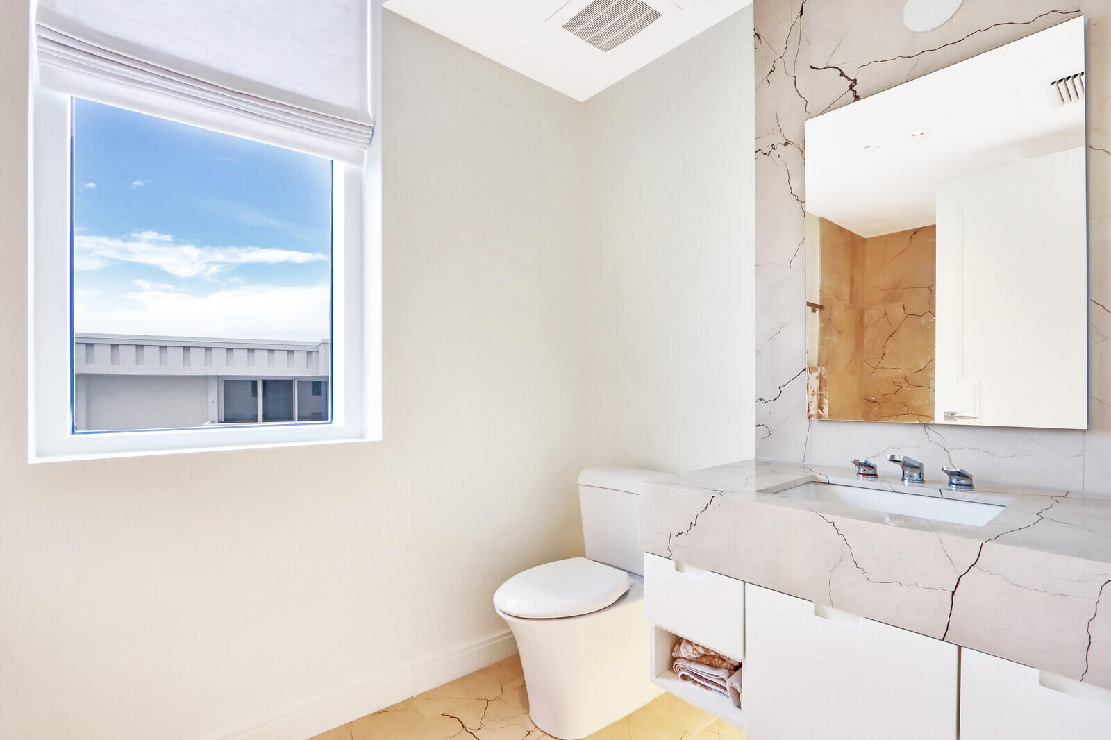 3550 S Ocean Boulevard 7e