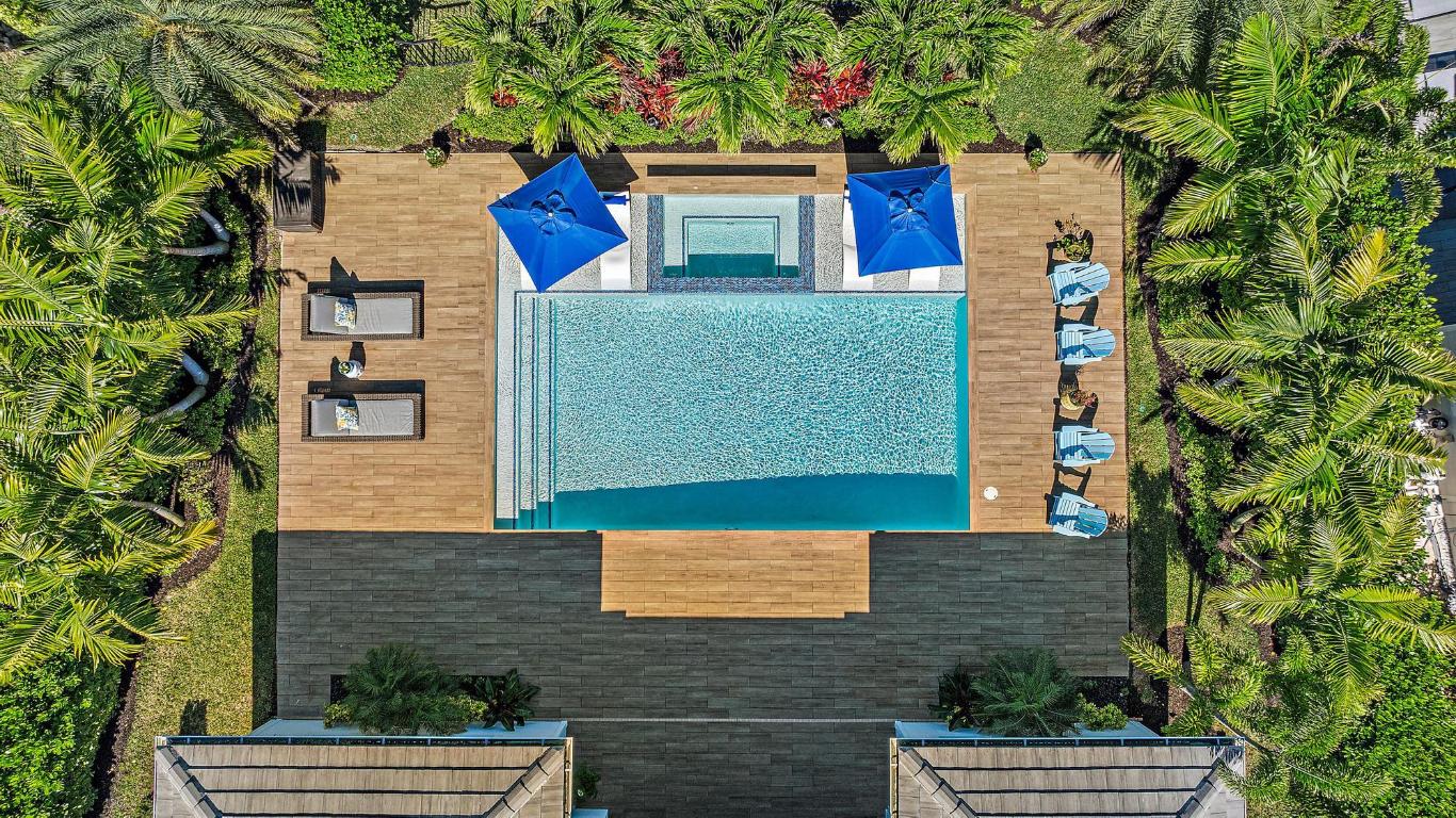 9174 Crestview Circle