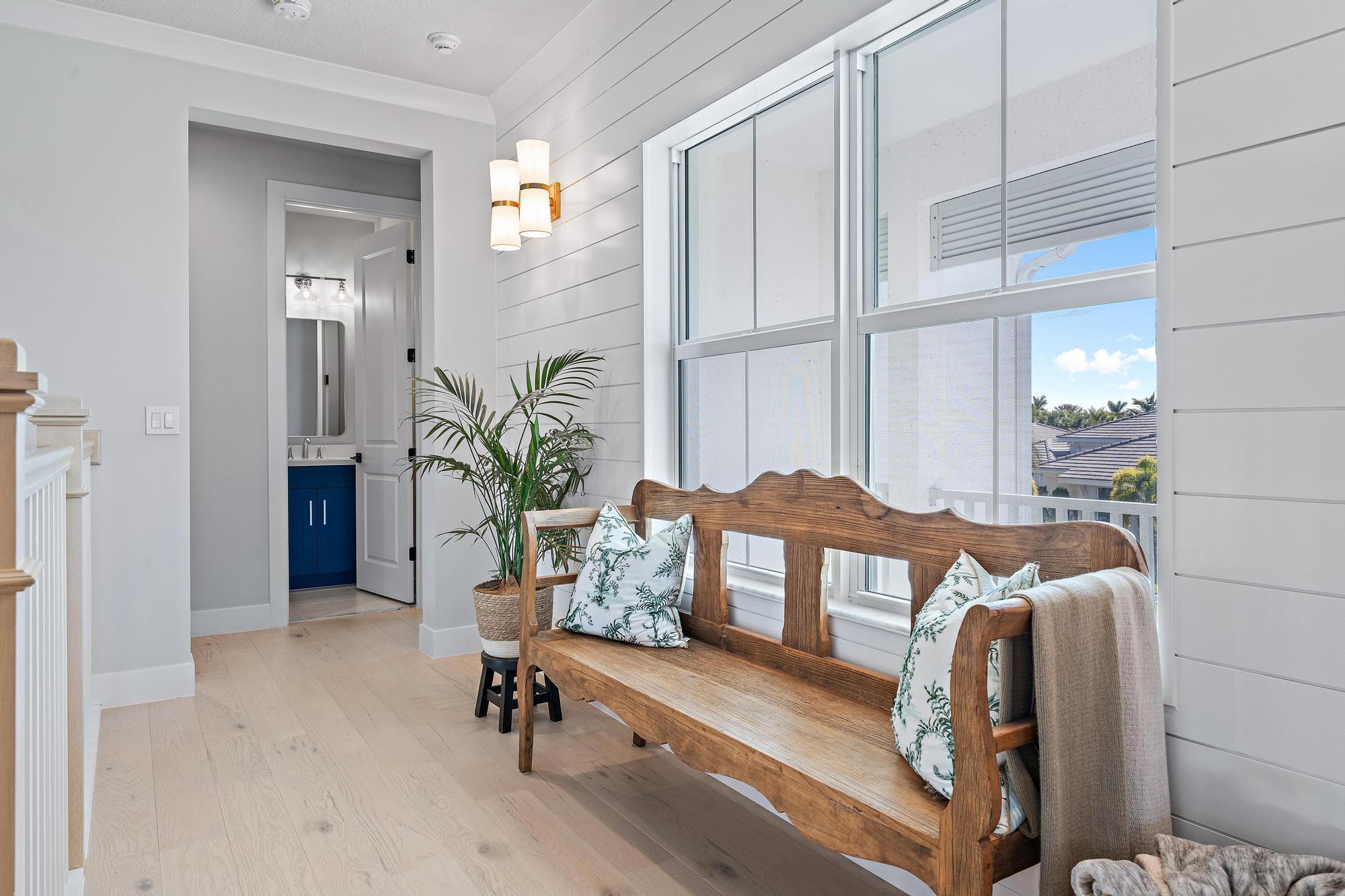 9174 Crestview Circle