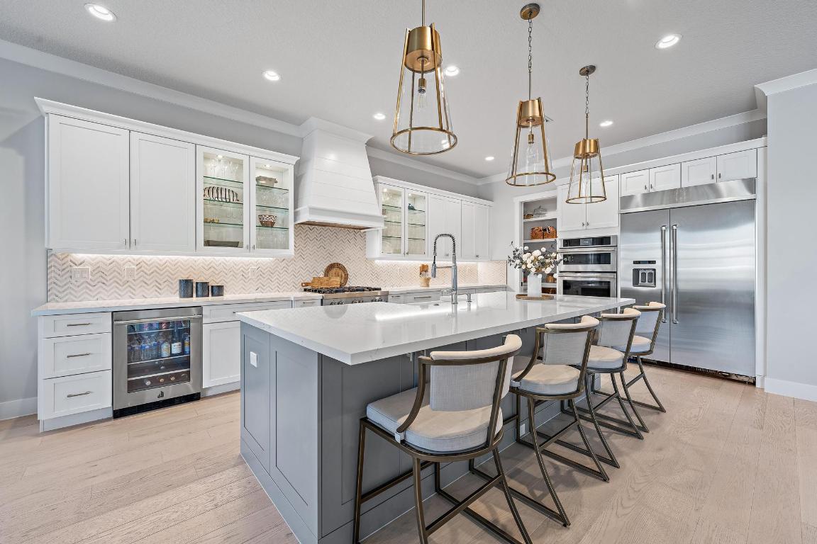 9174 Crestview Circle