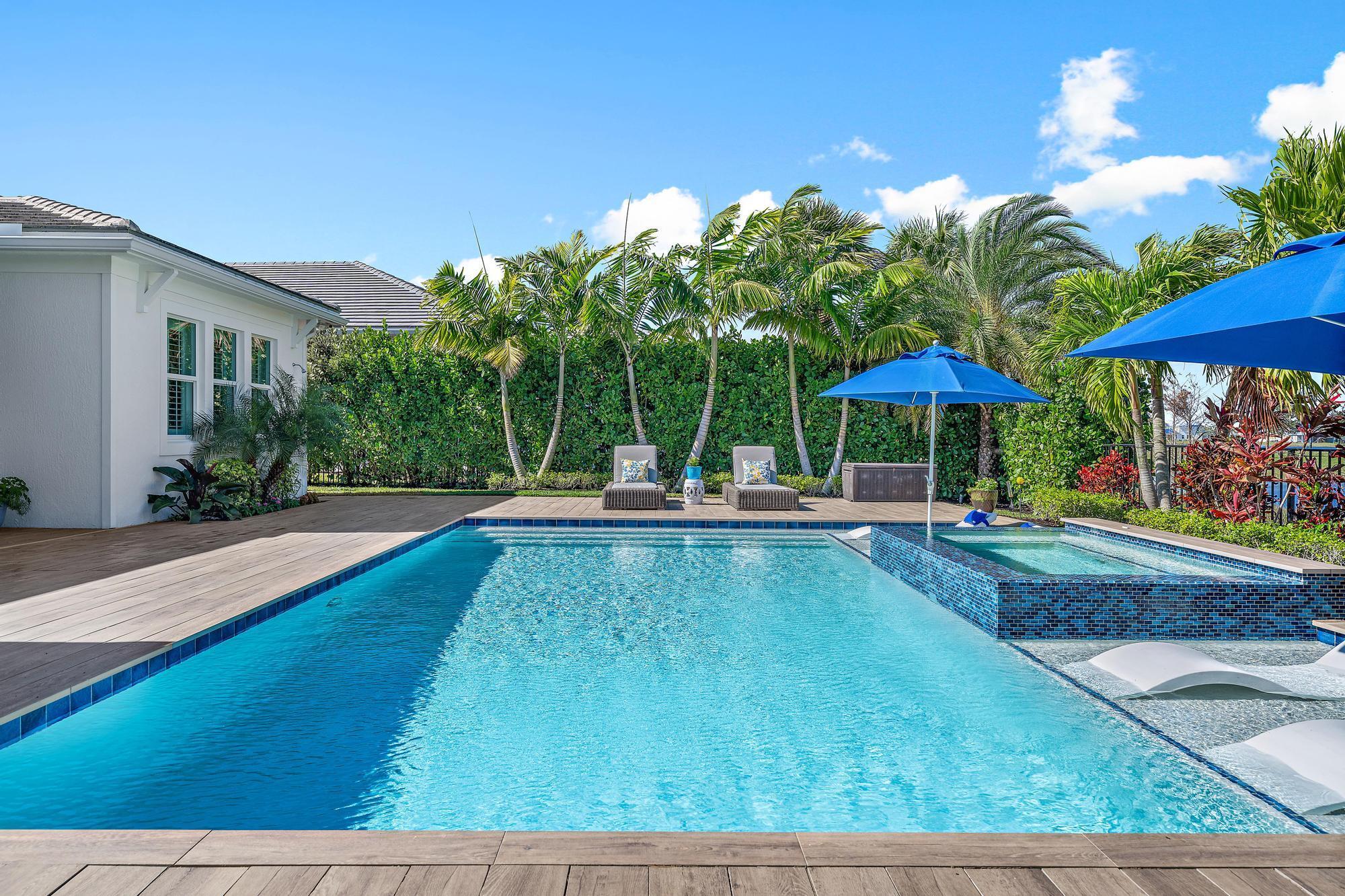 9174 Crestview Circle