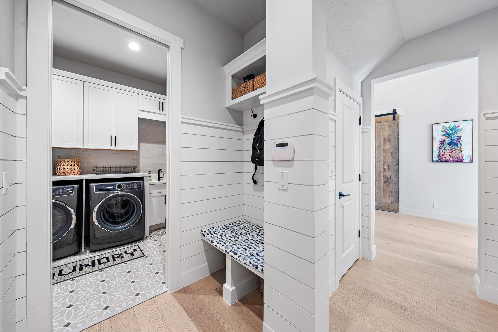 9174 Crestview Circle