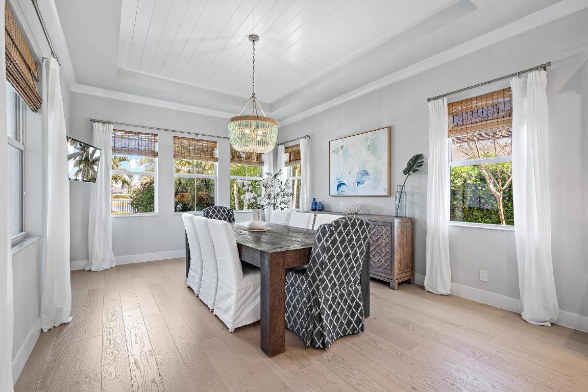 9174 Crestview Circle