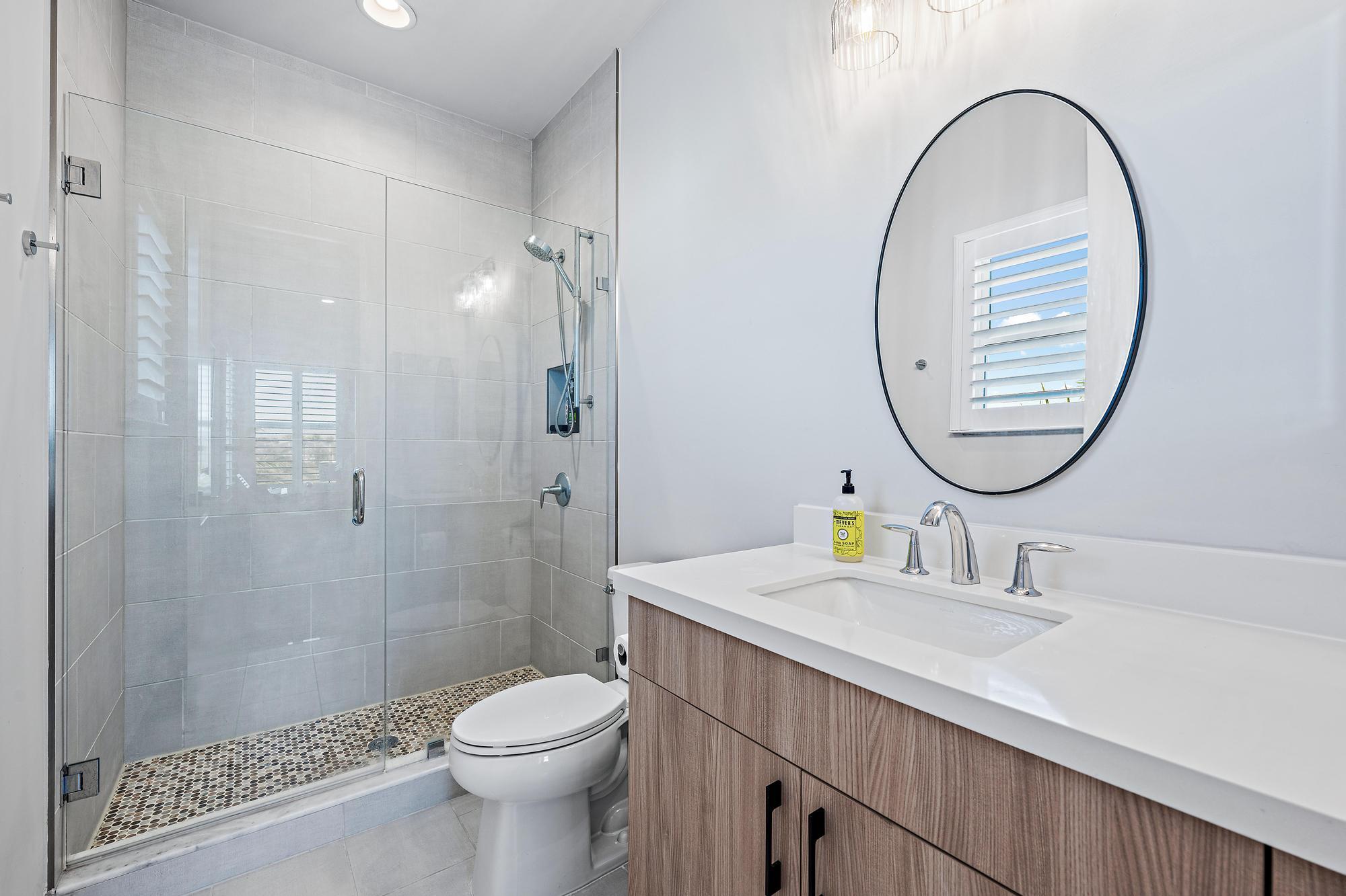 9174 Crestview Circle