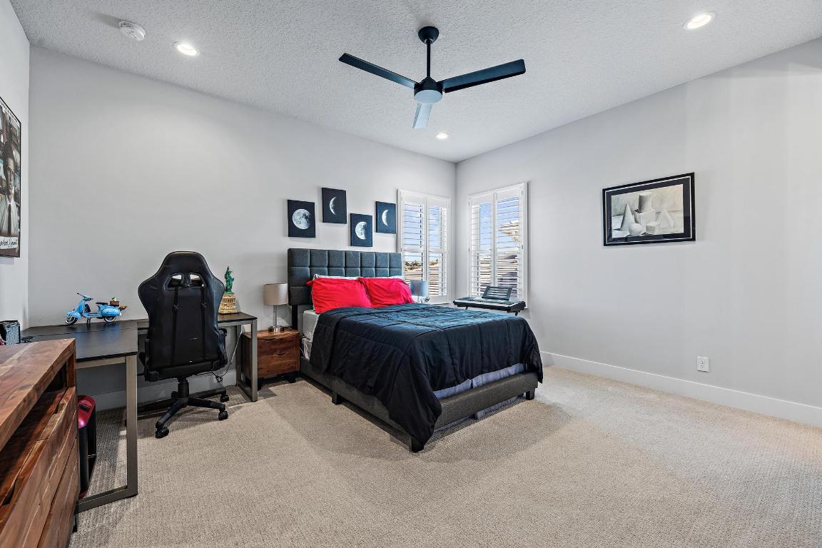 9174 Crestview Circle