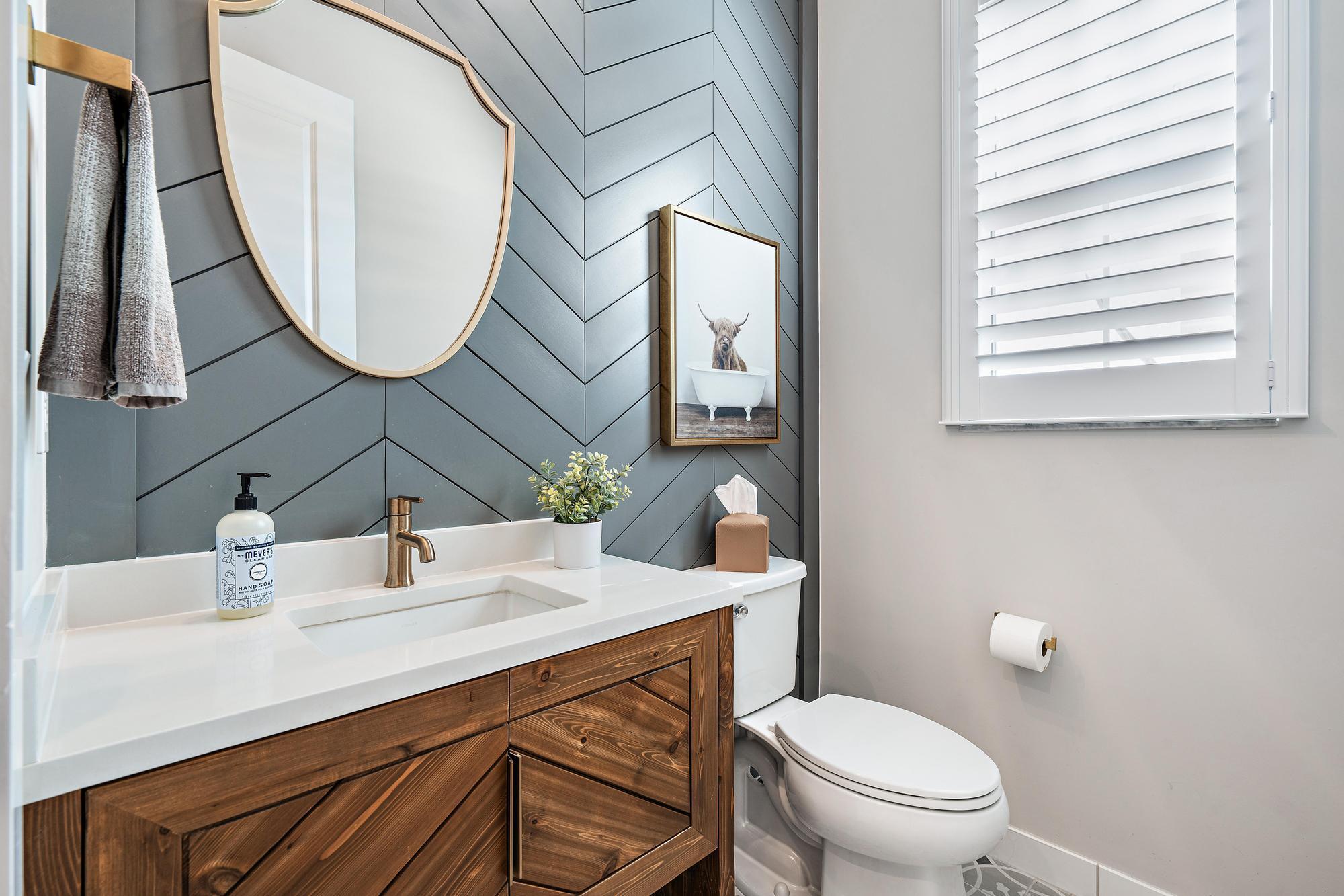 9174 Crestview Circle