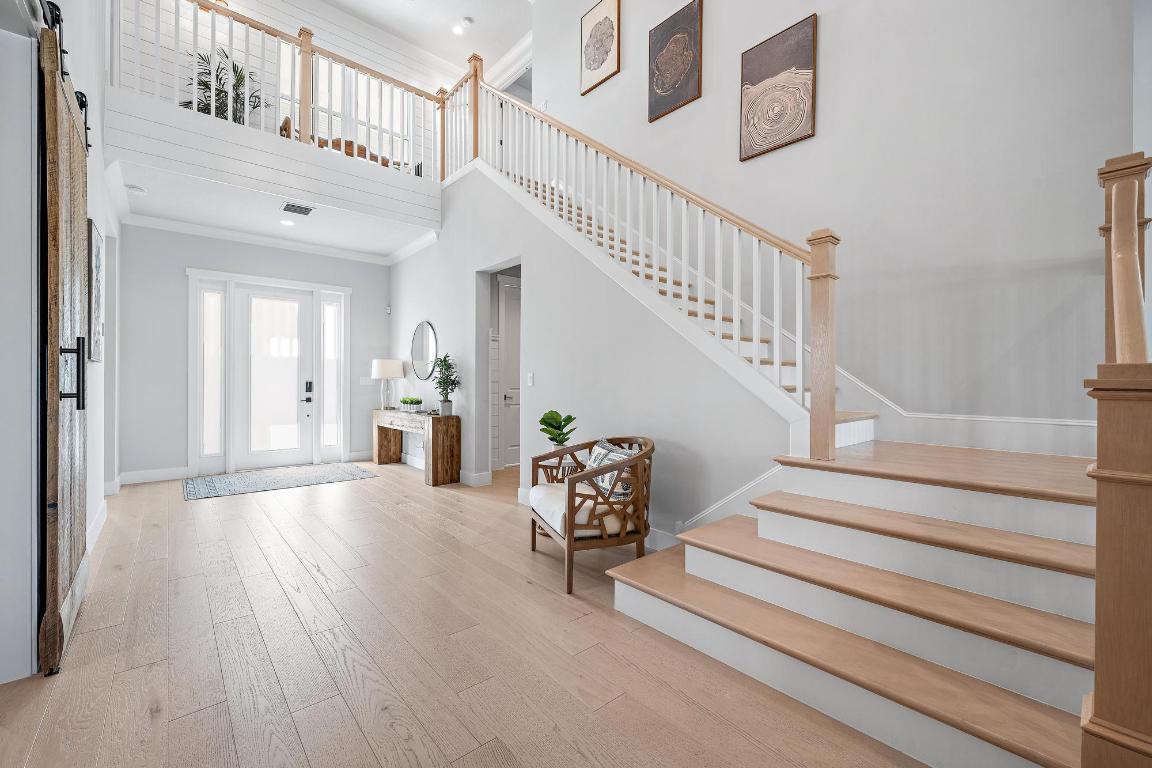 9174 Crestview Circle