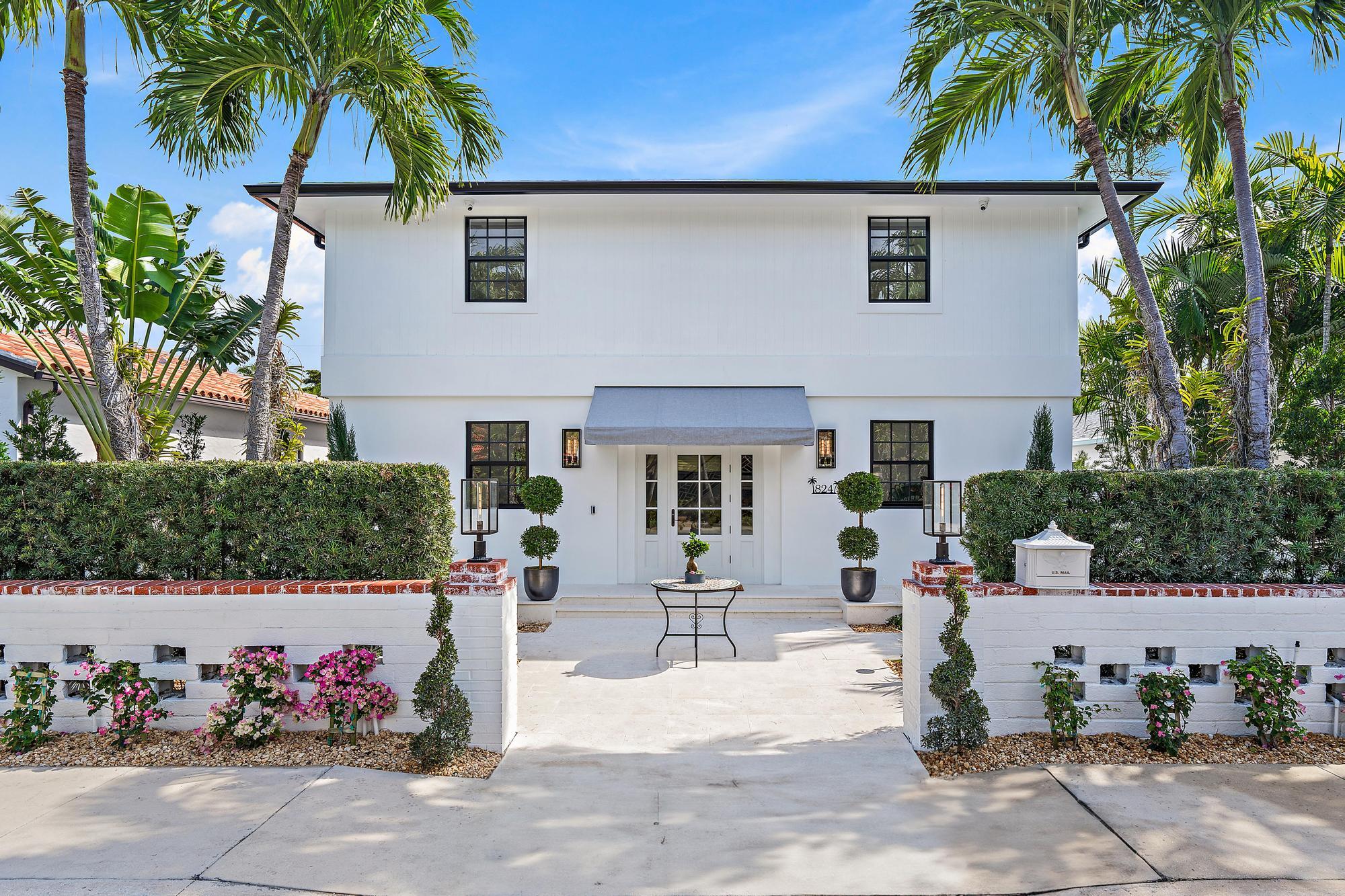 824 N Lakeside Drive
