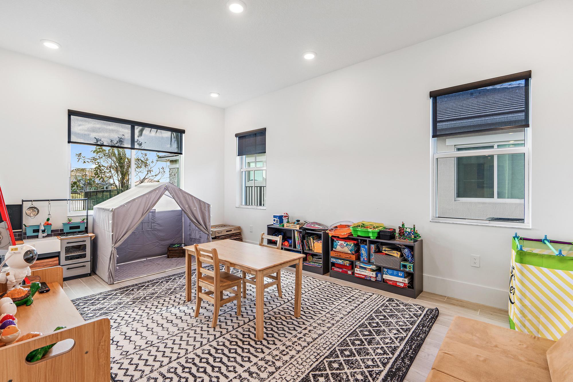 12127 Waterstone Circle