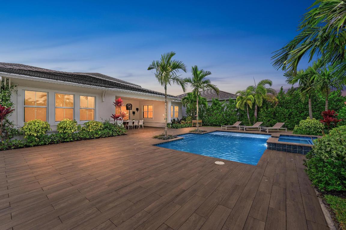 9142 Crestview Circle