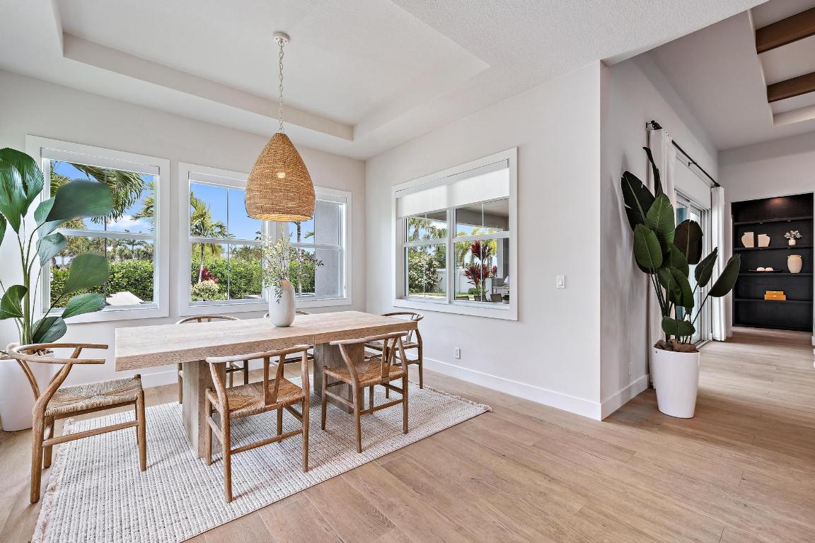 9142 Crestview Circle