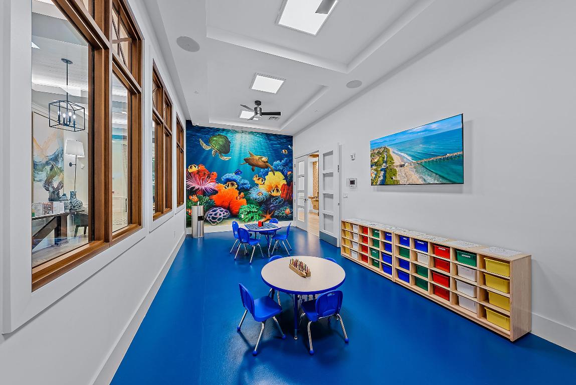 9142 Crestview Circle