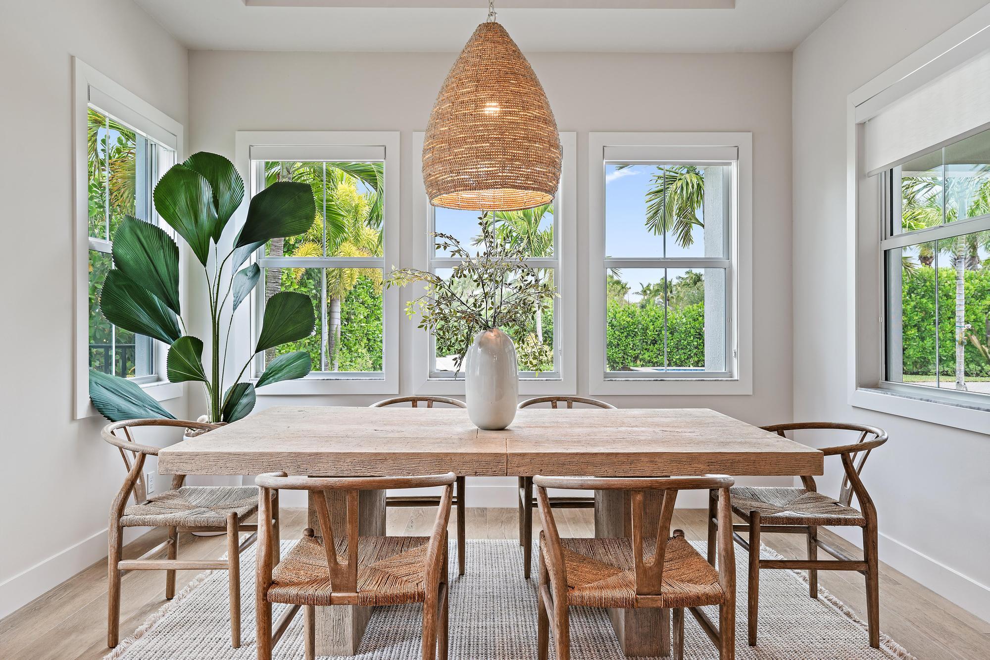 9142 Crestview Circle