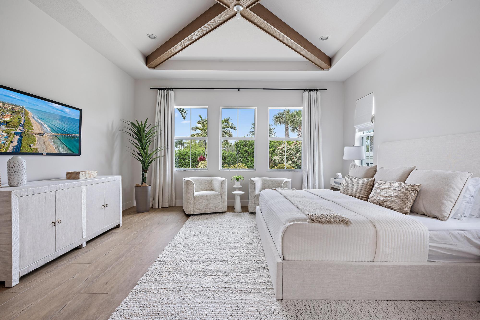 9142 Crestview Circle