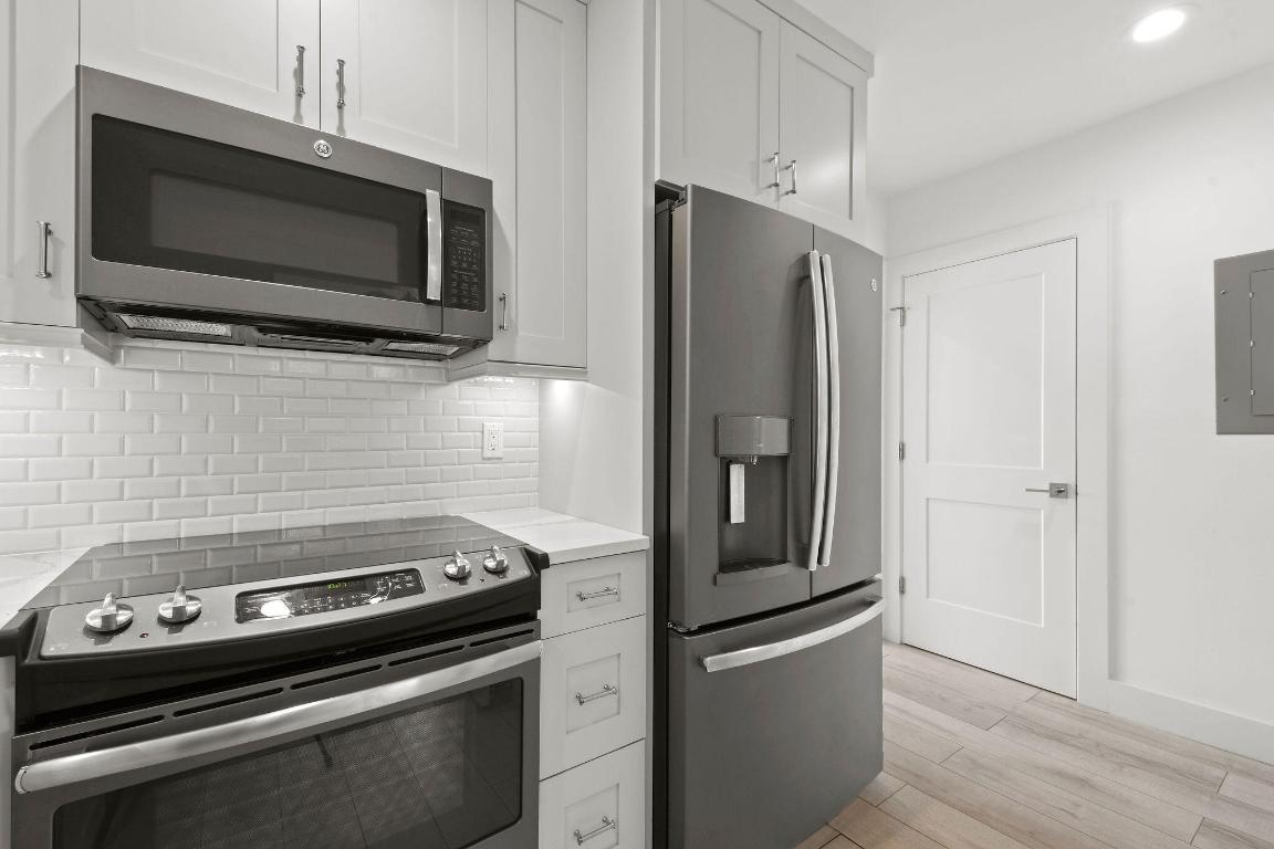 605 N Lakeside Drive Unit 1