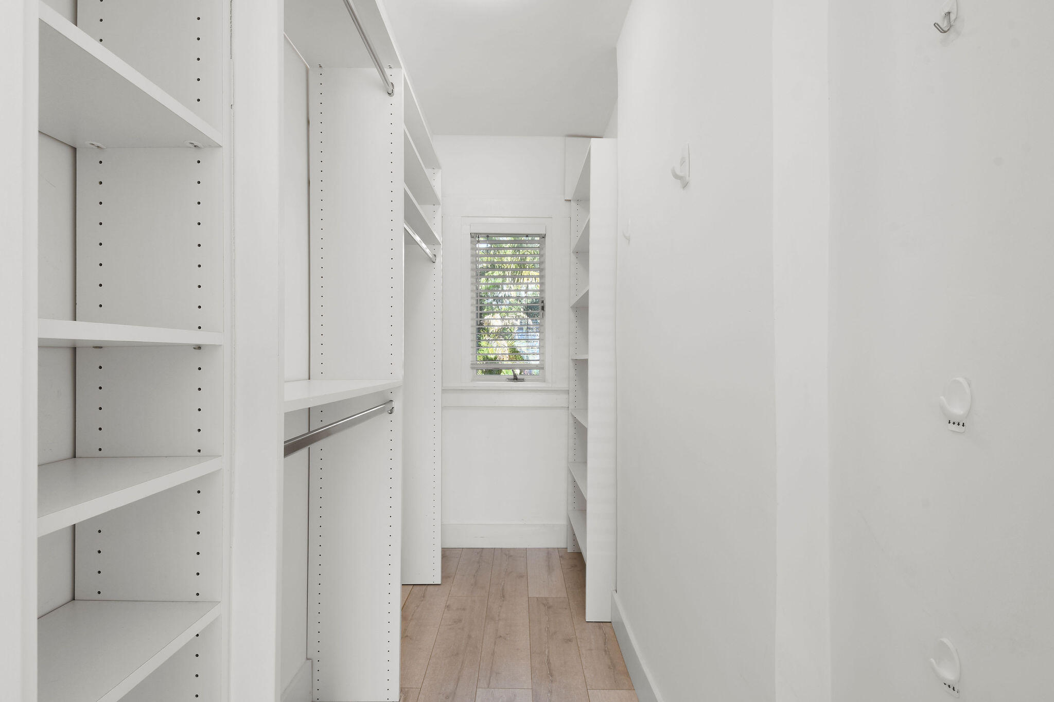 605 N Lakeside Drive Unit 1