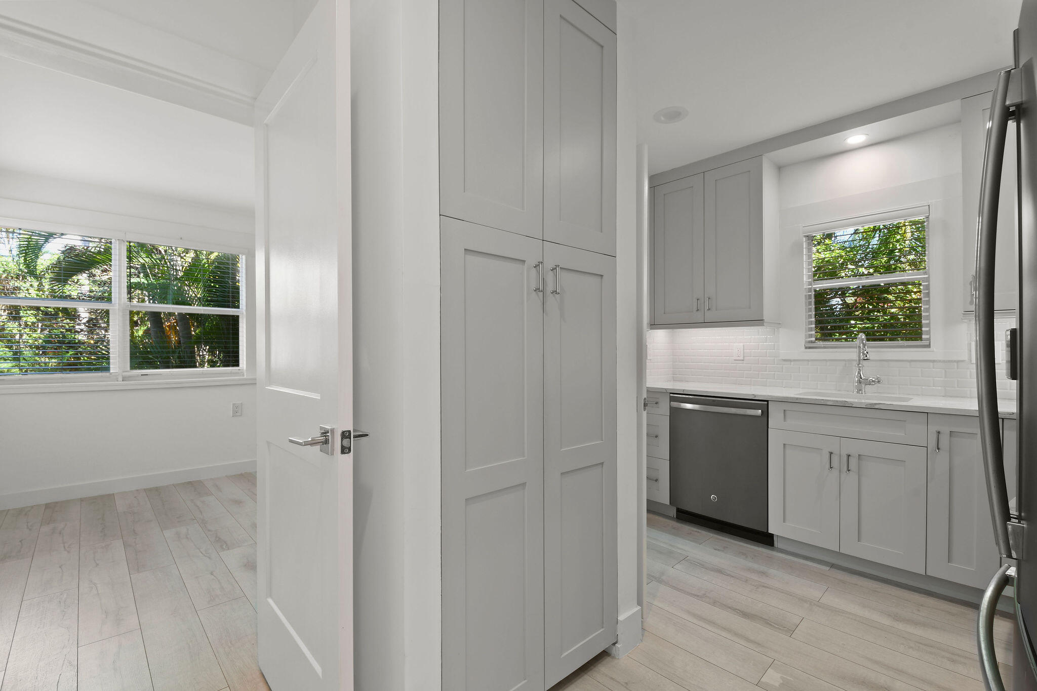 605 N Lakeside Drive Unit 1