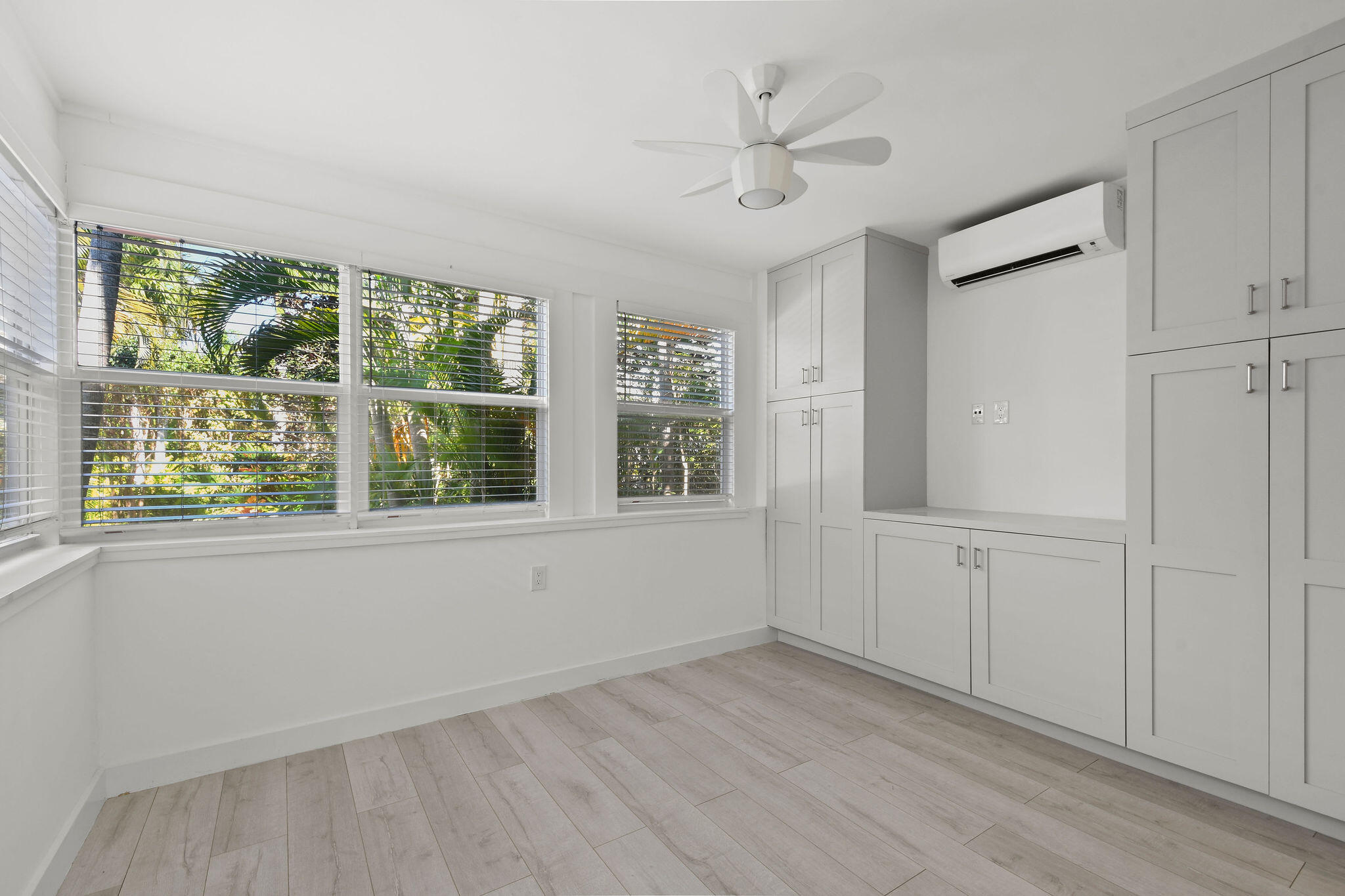 605 N Lakeside Drive Unit 1