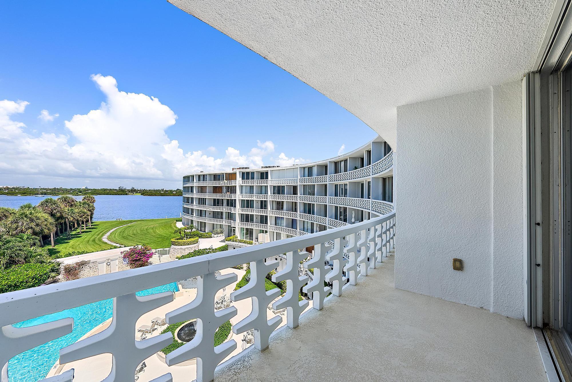 2760 S Ocean Boulevard 416