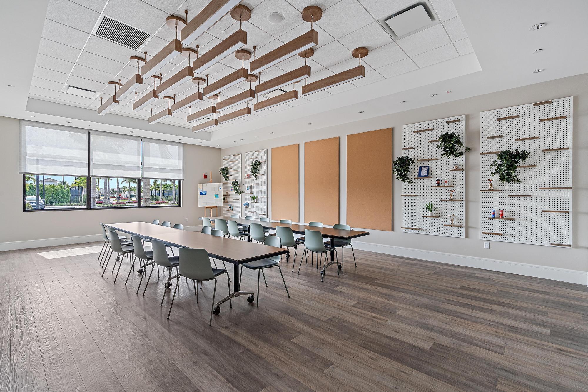 9985 Timber Creek Way