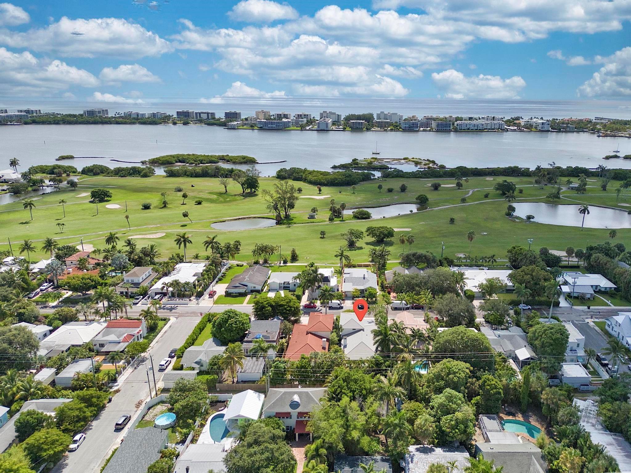 419 N Lakeside Drive