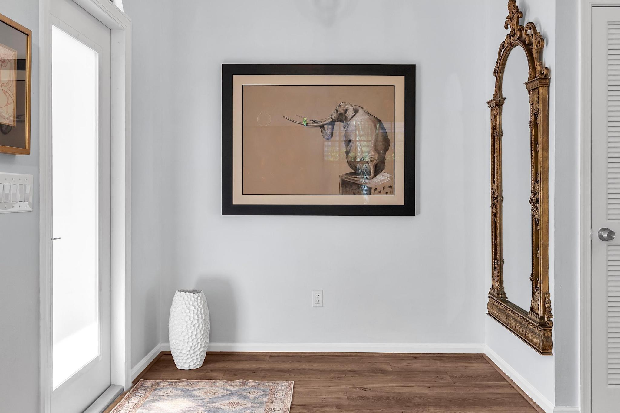 419 N Lakeside Drive