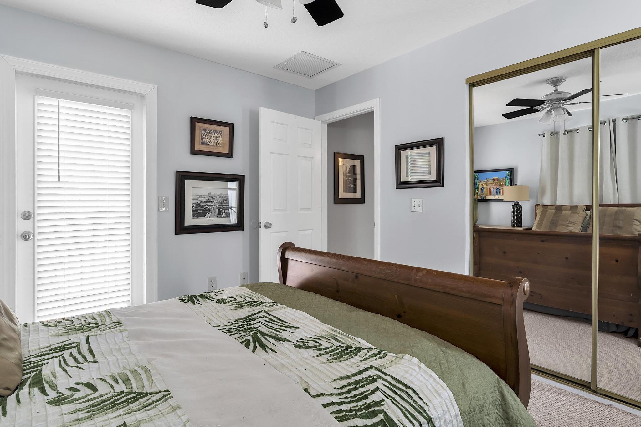 419 N Lakeside Drive