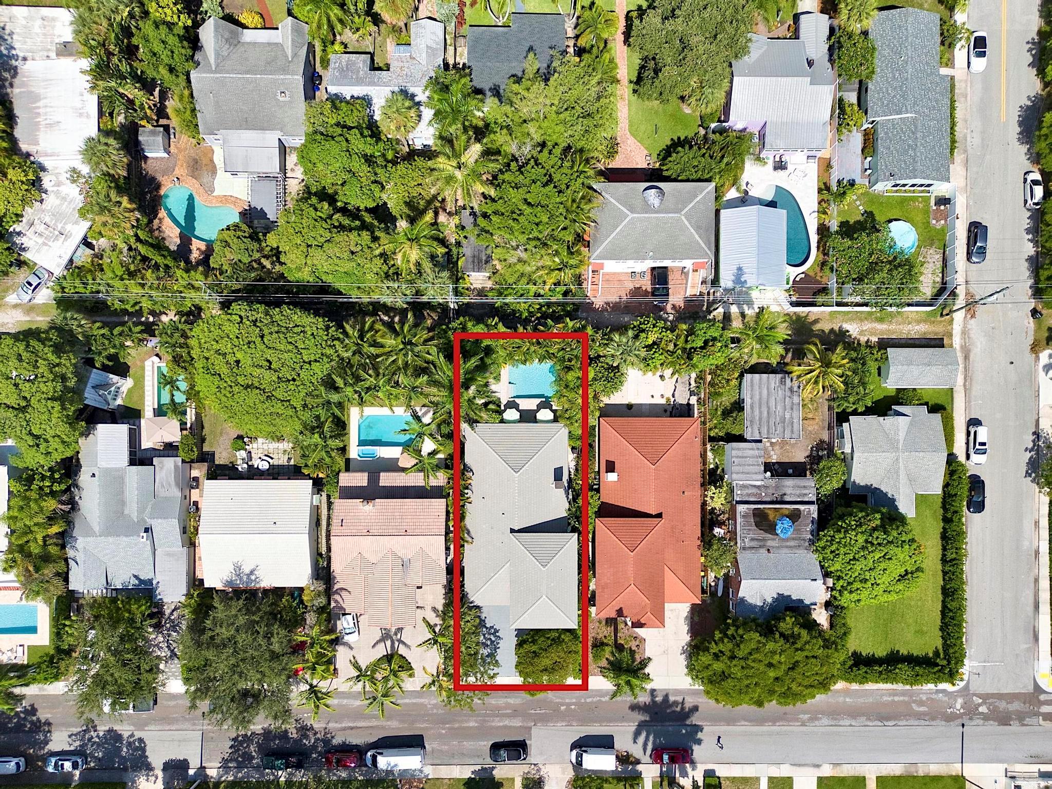 419 N Lakeside Drive