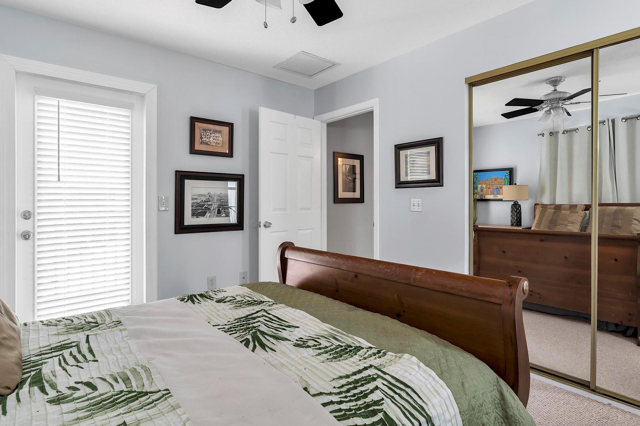 419 N Lakeside Drive