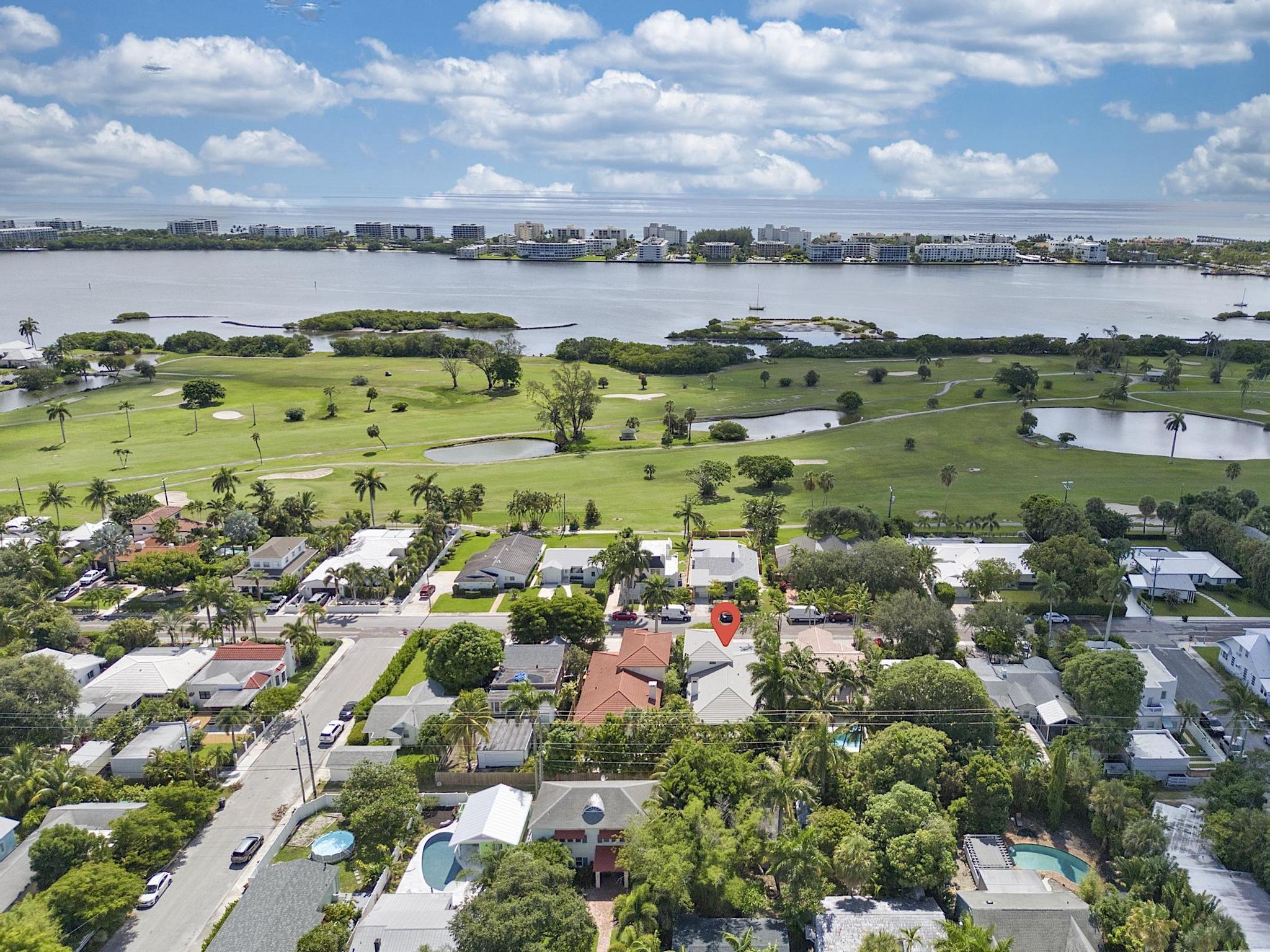 419 N Lakeside Drive