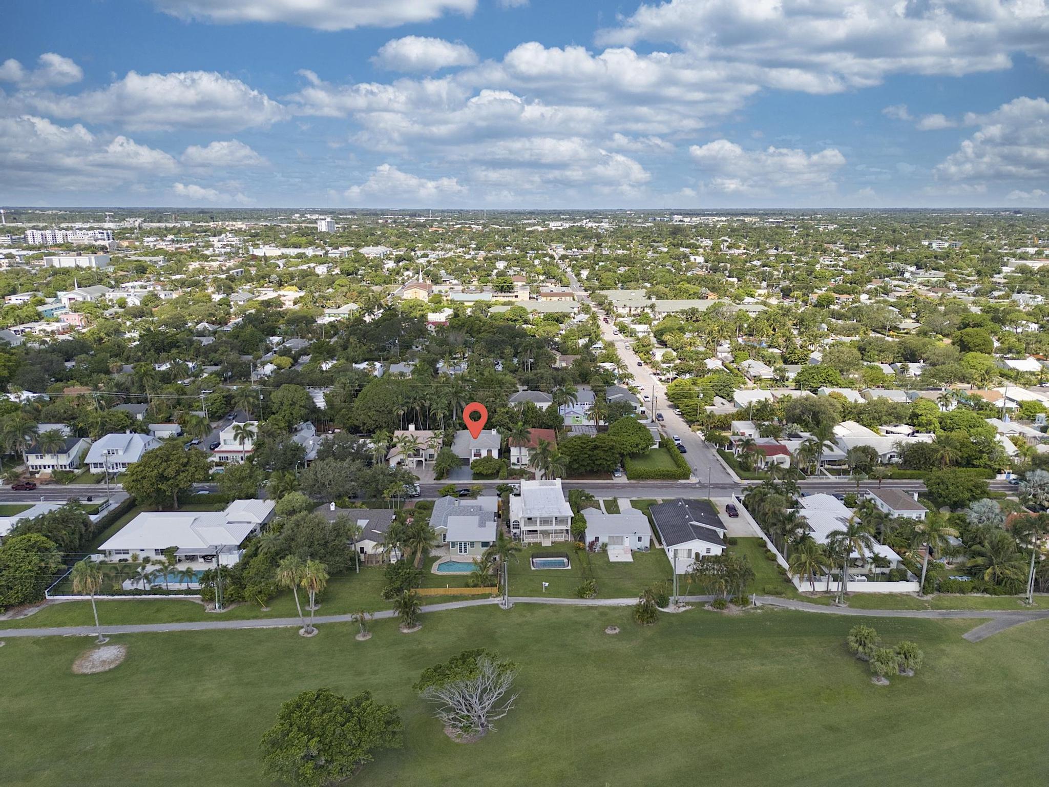 419 N Lakeside Drive