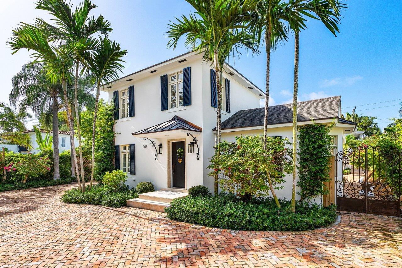 306 Cordova Road